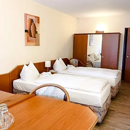 Hotel Stadt 3*