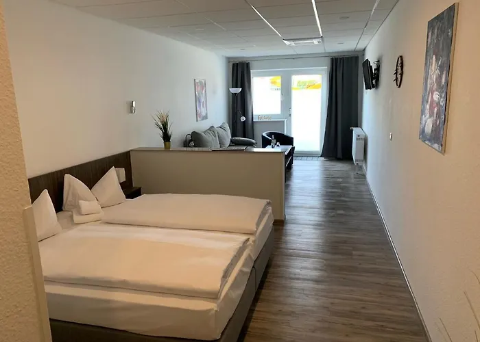 Hotel Stadt Muehlhausen Отель Мюльхаузен